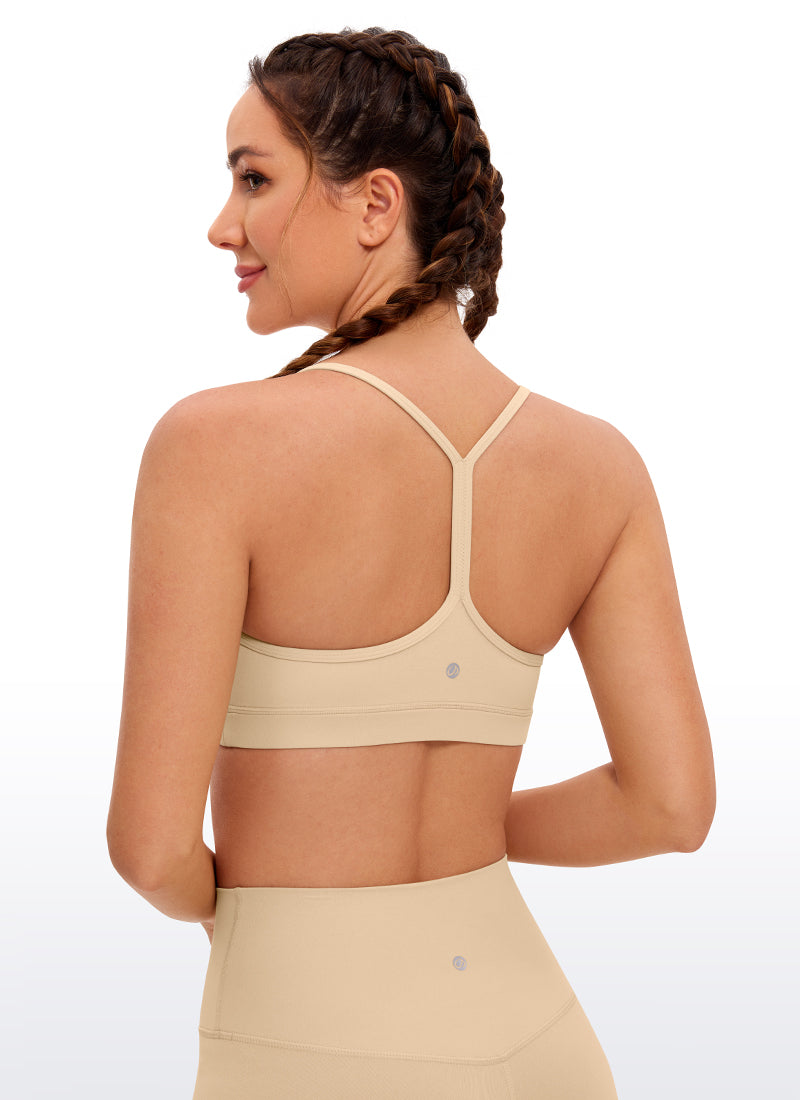 CRZ YOGA महिलाओं के लिए योगा लाइट सपोर्ट Butterluxe स्पोर्ट्स ब्रा वाई बैक टैन मिल्कशेक