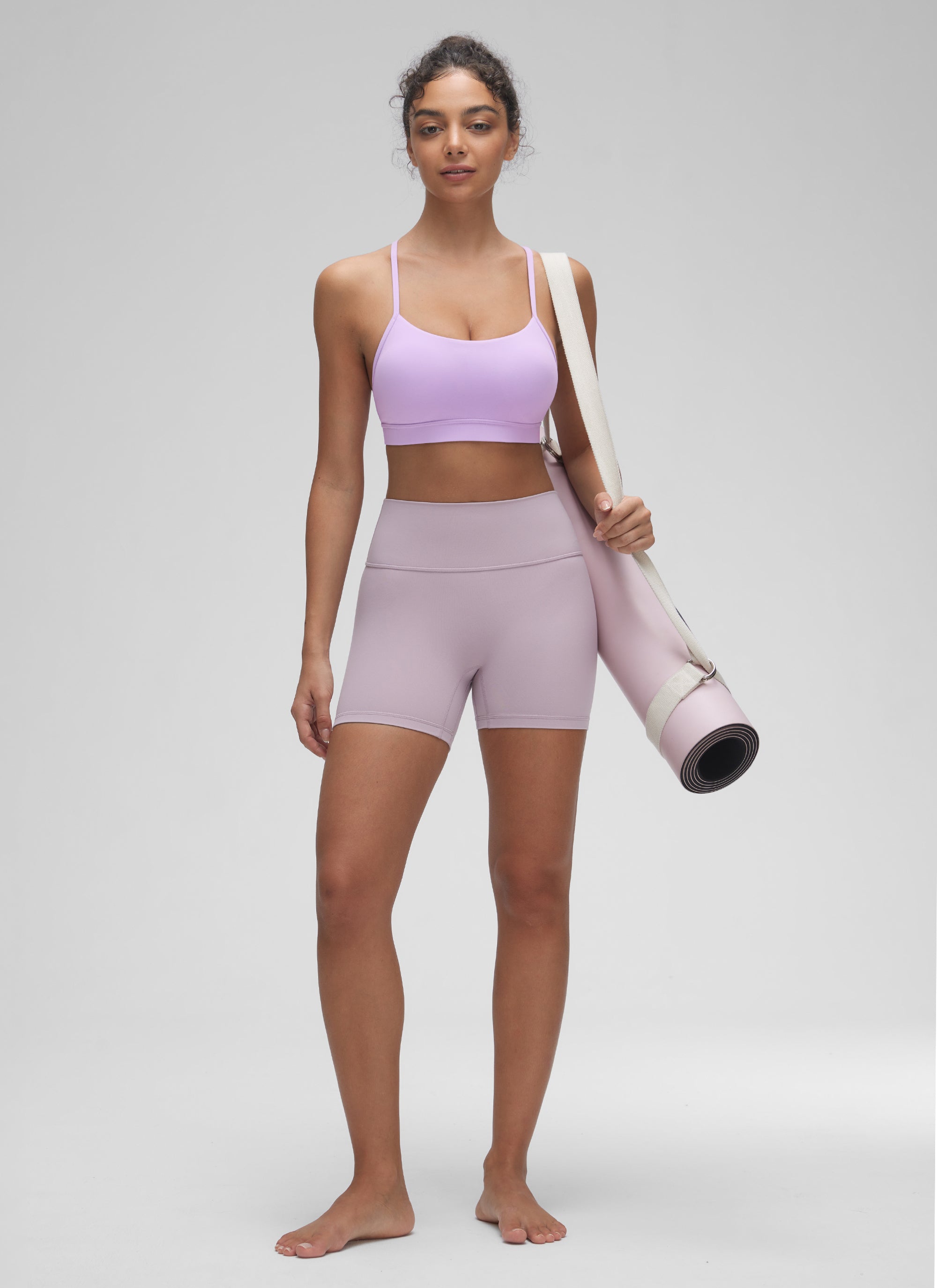 CRZ YOGA महिलाओं की योग लाइट सपोर्ट Butterluxe स्पोर्ट्स ब्रा वाई बैक एल्फिन पर्पल