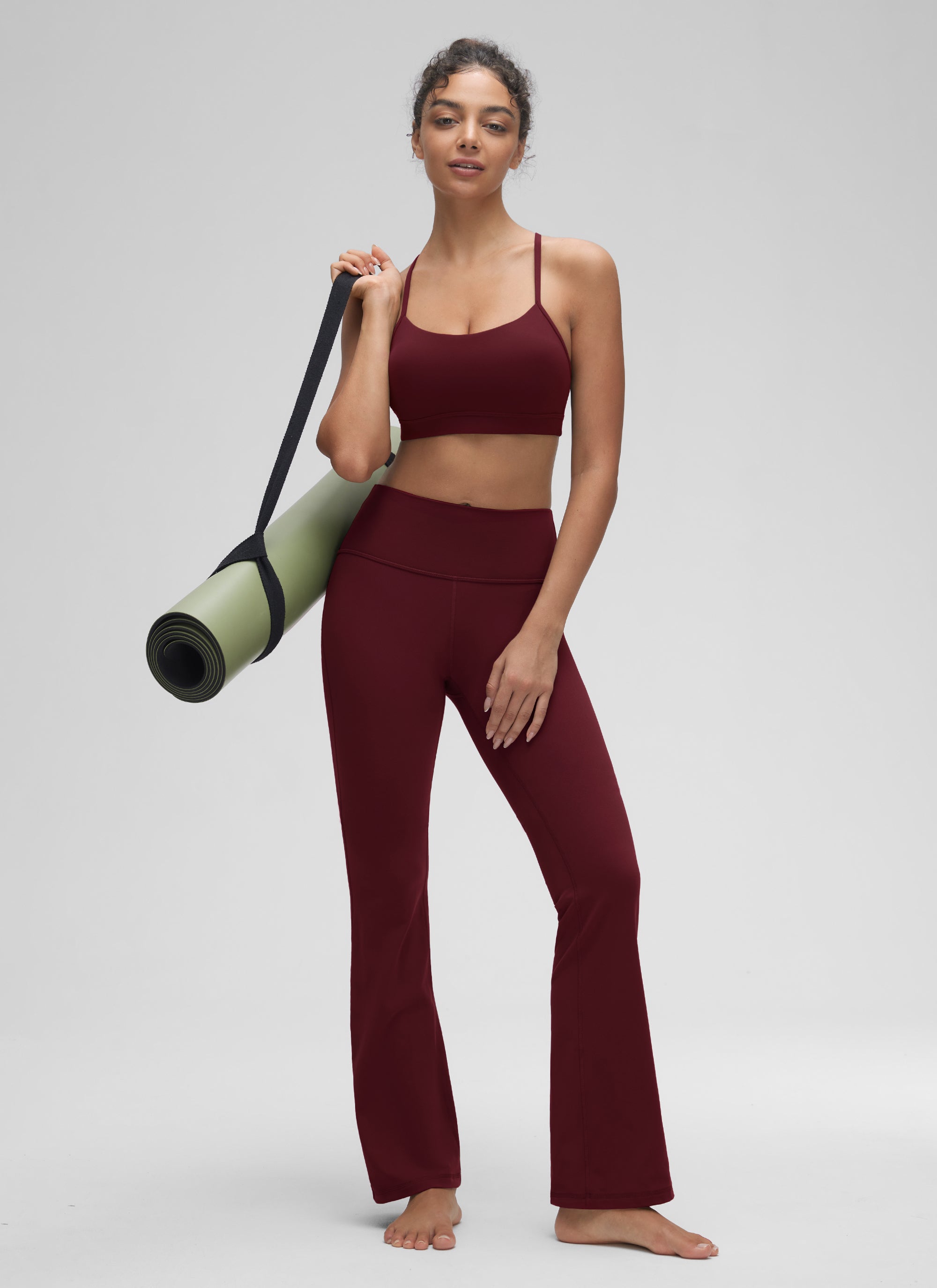 CRZ YOGA महिलाओं के लिए योगा लाइट सपोर्ट Butterluxe स्पोर्ट्स ब्रा, वाई बैक, रेड मर्लोट