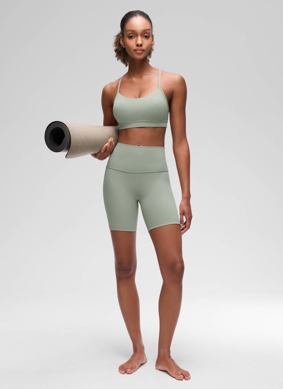 CRZ YOGA महिलाओं के लिए योगा लाइट सपोर्ट Butterluxe स्पोर्ट्स ब्रा वाई बैक ग्रीन पाम कोर्ट