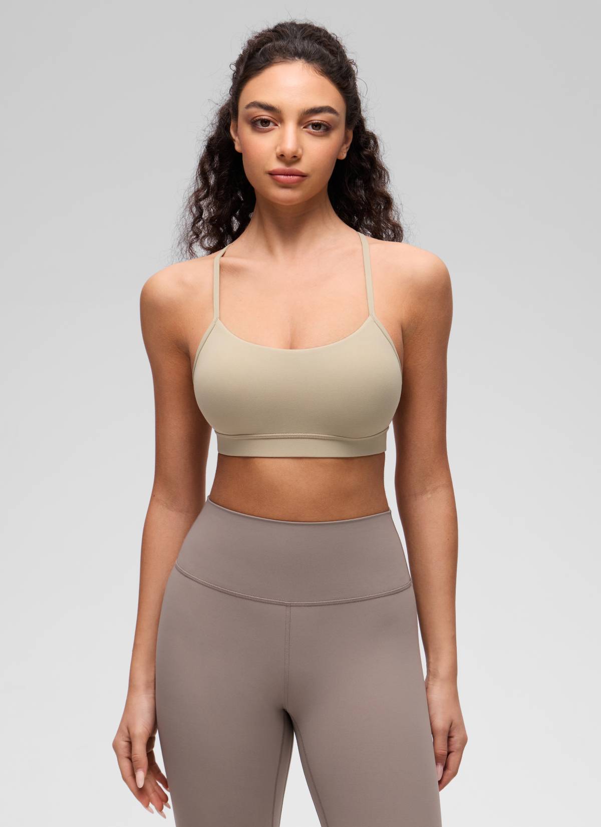 CRZ YOGA महिलाओं की योग लाइट सपोर्ट Butterluxe स्पोर्ट्स ब्रा वाई बैक ओक