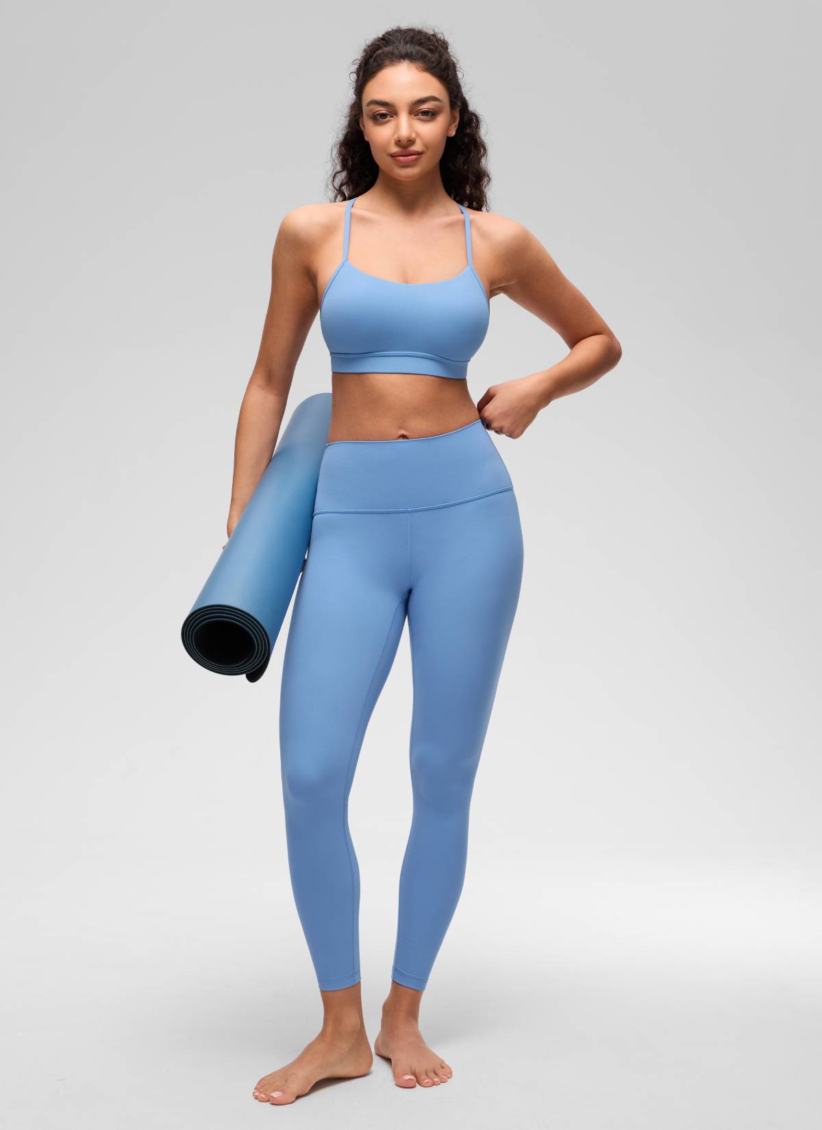 CRZ YOGA महिलाओं के लिए योगा लाइट सपोर्ट Butterluxe स्पोर्ट्स ब्रा वाई बैक पार्टी ब्लू