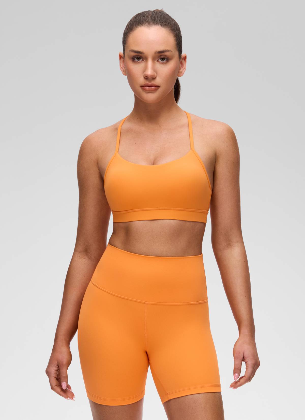 CRZ YOGA महिलाओं की योग लाइट सपोर्ट Butterluxe स्पोर्ट्स ब्रा वाई बैक टाइगर ओरेंज