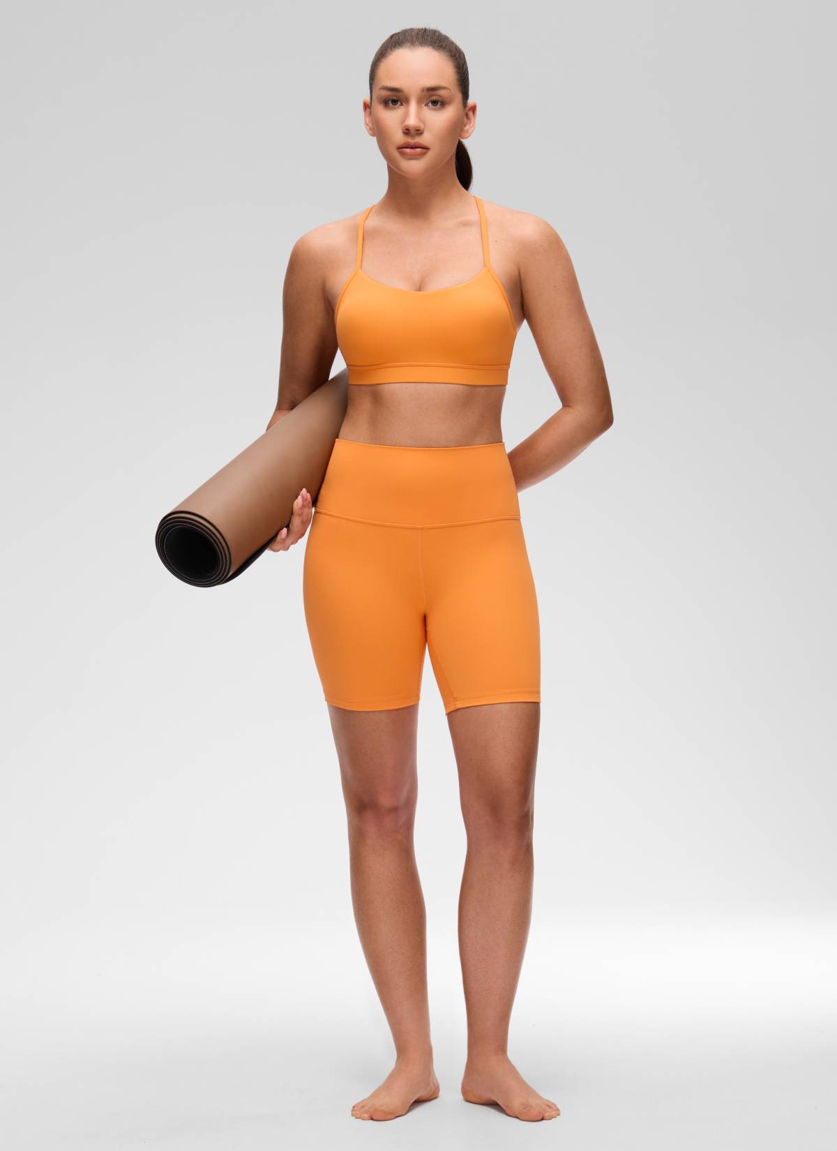 CRZ YOGA महिलाओं की योग लाइट सपोर्ट Butterluxe स्पोर्ट्स ब्रा वाई बैक टाइगर ओरेंज