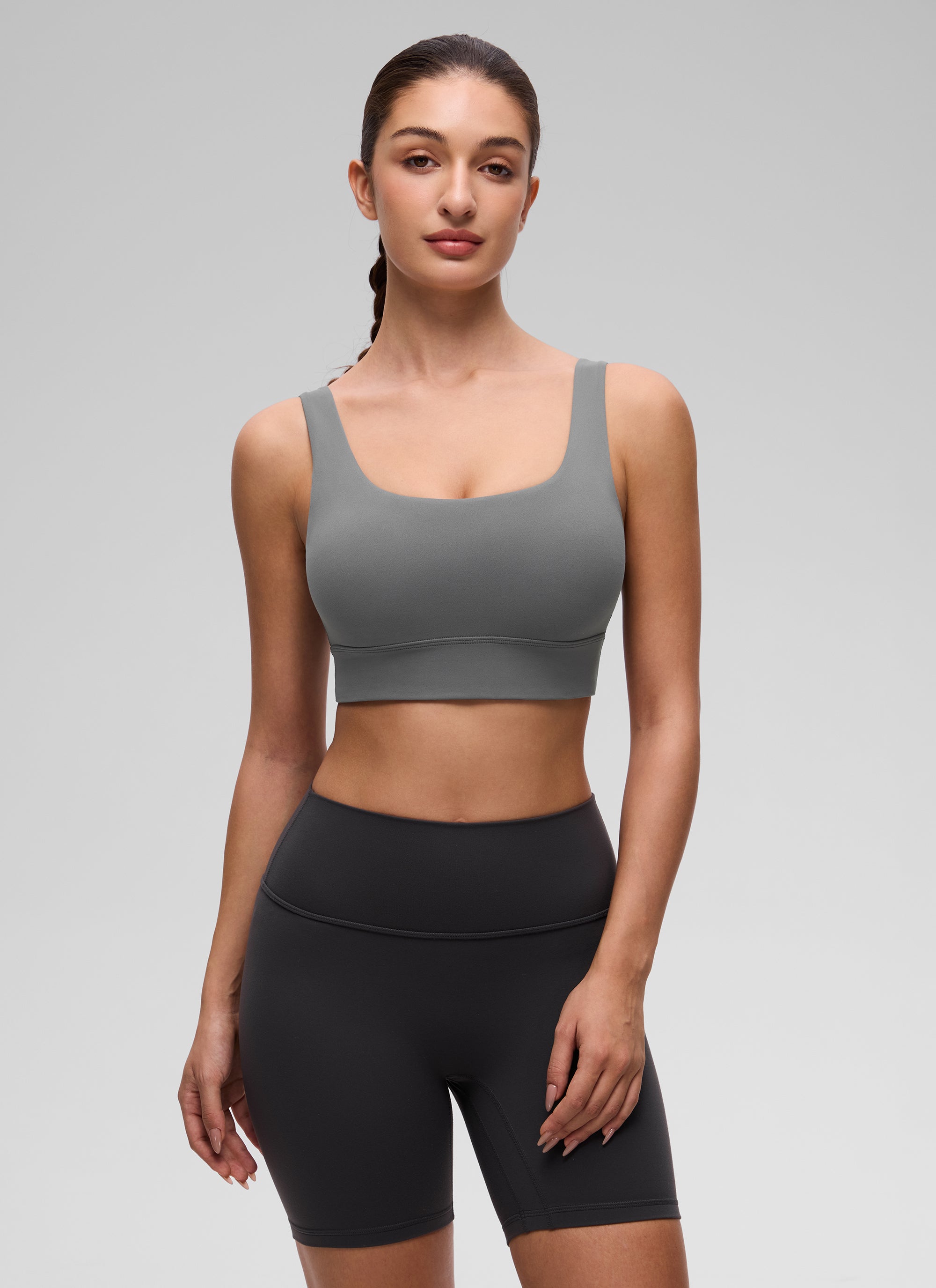 CRZ YOGA महिलाओं के लिए कम सपोर्ट वाला योगा शूज़ Butterluxe स्पोर्ट ब्रा यू बैक लॉन्गलाइन ऐश ग्रे