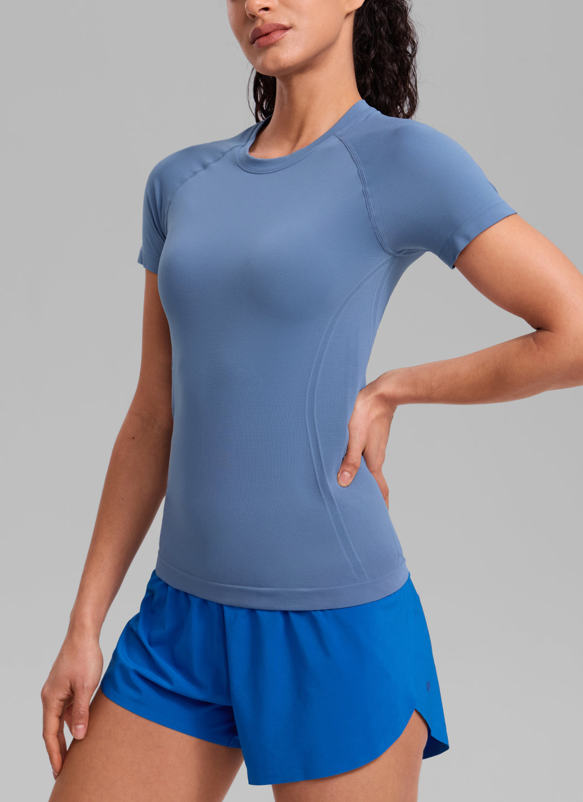 CRZ YOGA महिलाओं के लिए क्लासिक फिट रनिंग शर्ट Seamless छोटी आस्तीन वाली ओएसिस ब्लू