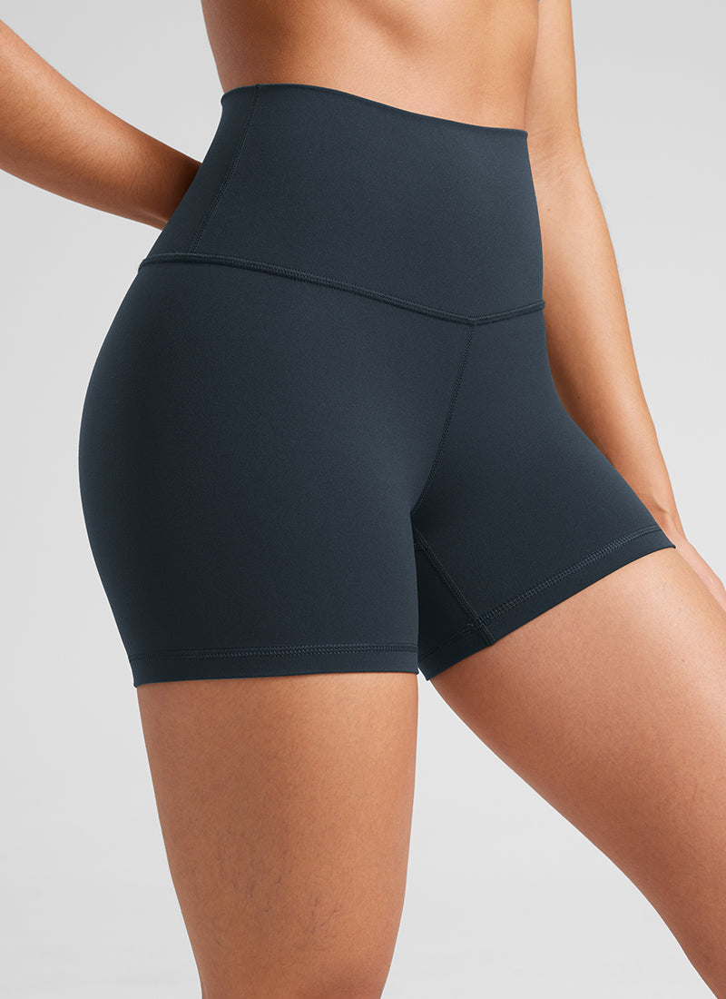 CRZ YOGA महिलाओं के लिए योगा हाई राइज़ बाइकर शॉर्ट्स Butterluxe शॉर्ट्स 4'' ट्रू नेवी