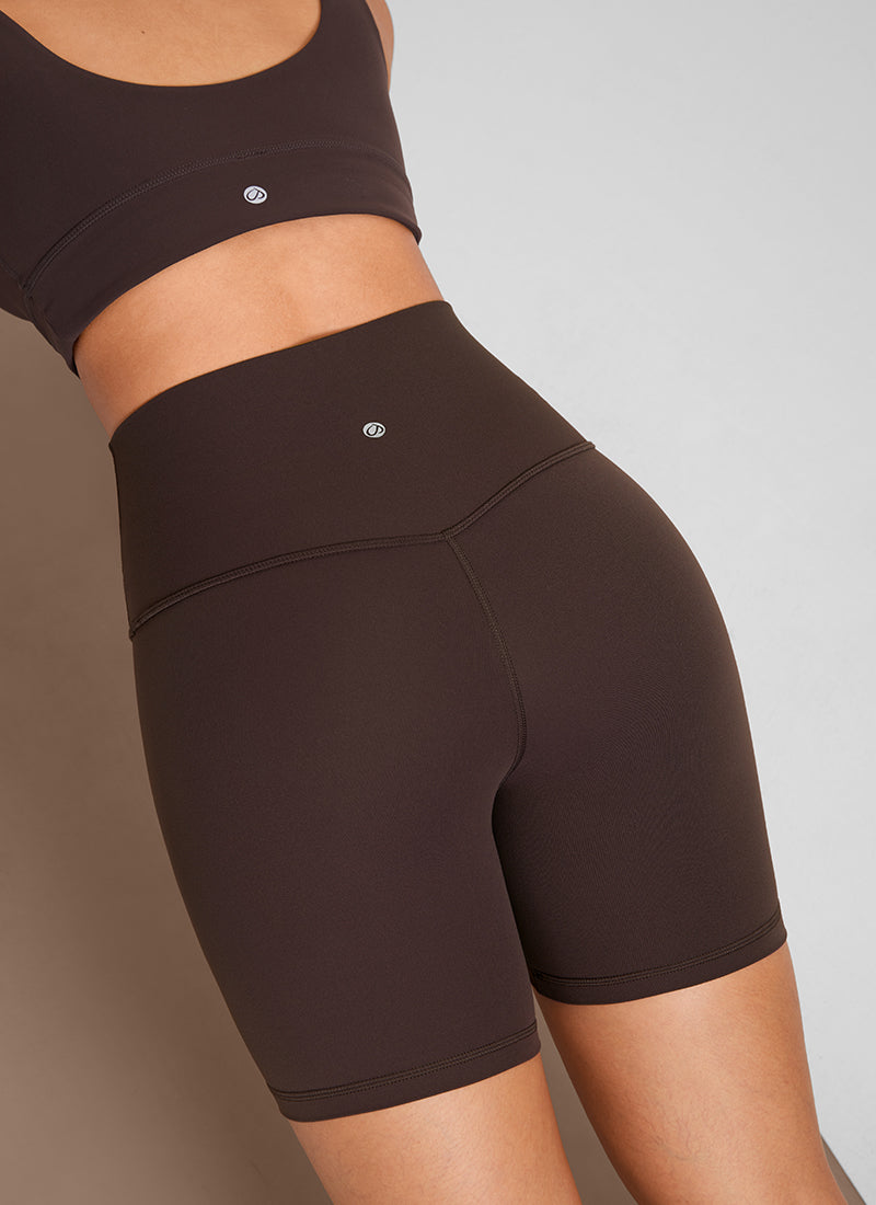 CRZ YOGA महिलाओं के लिए योगा हाई राइज़ बाइकर शॉर्ट्स Butterluxe शॉर्ट्स 6 इंच हॉट फज ब्राउन