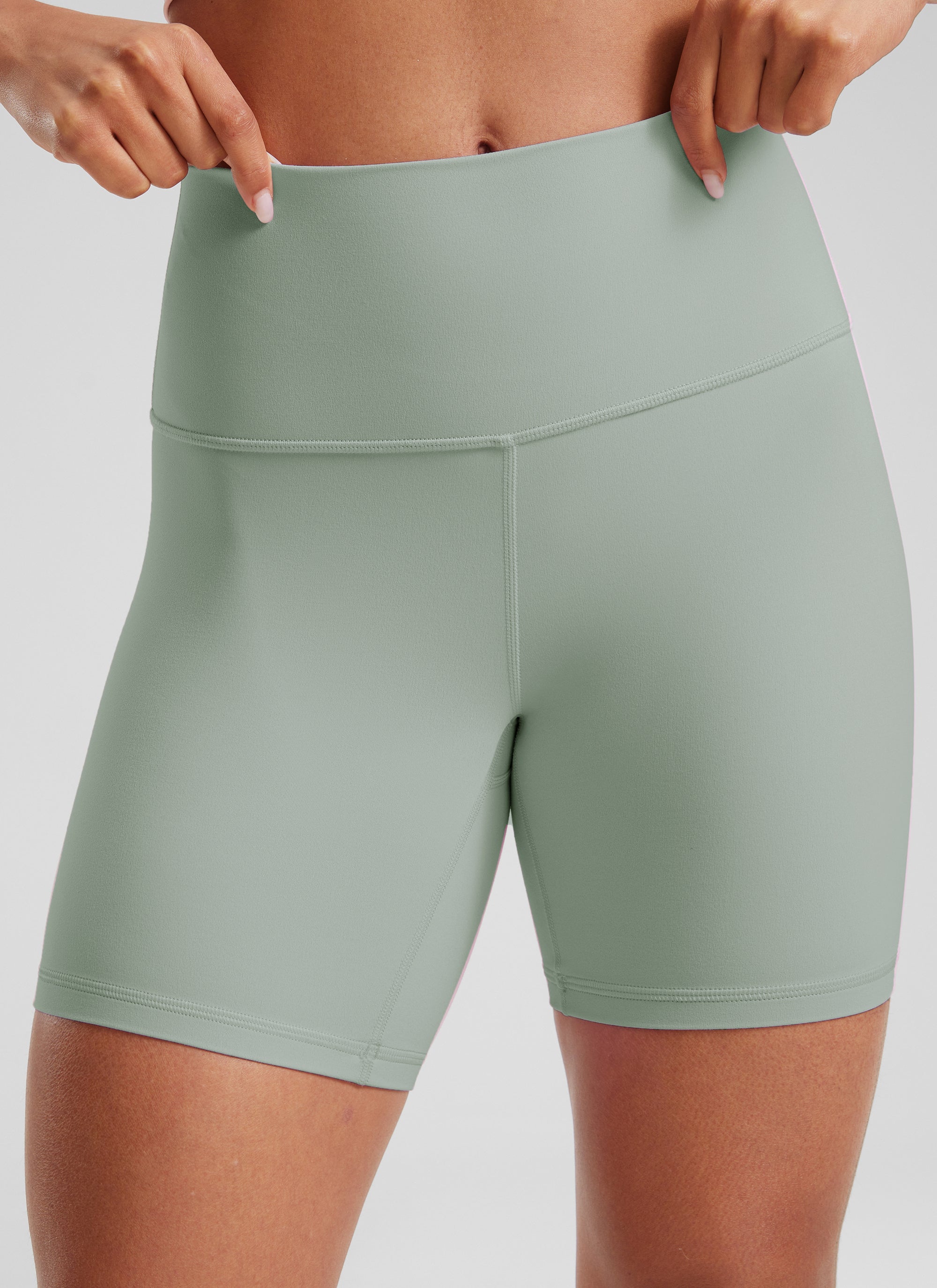 CRZ YOGA महिलाओं के लिए योगा हाई राइज़ बाइकर शॉर्ट्स Butterluxe शॉर्ट्स 6 इंच, ग्रीन पाम कोर्ट