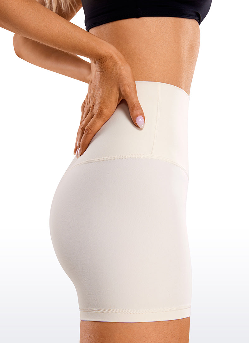 CRZ YOGA महिलाओं के लिए योगा हाई राइज़ बाइकर शॉर्ट्स Butterluxe शॉर्ट्स 4 इंच, सफेद खुबानी रंग
