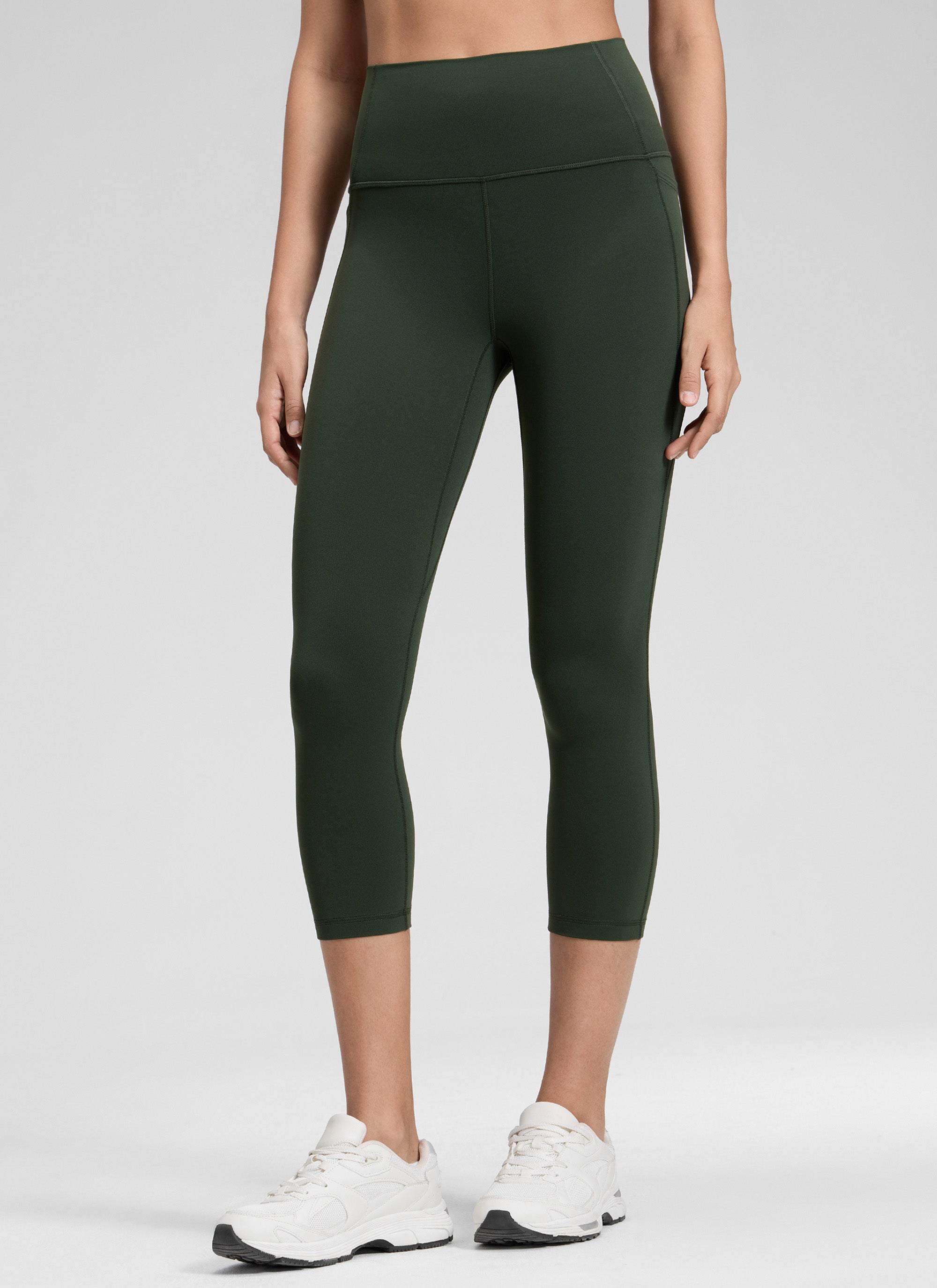 CRZ YOGA Women's Yoga High Rise Butterluxe Capri with Pockets 21'' Legend Green