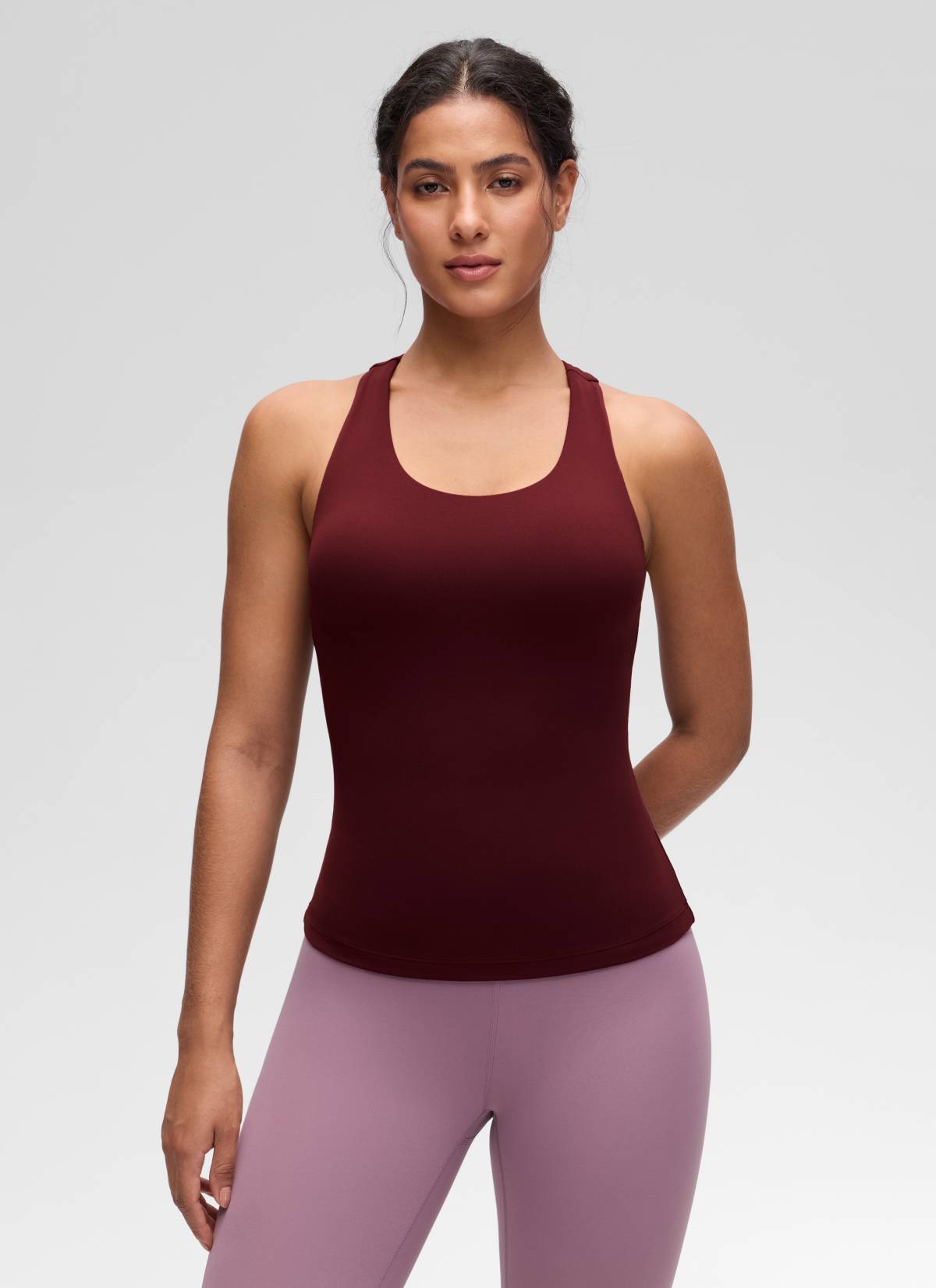 CRZ YOGA महिलाओं के लिए योगा टाइट फिट टॉप Butterluxe बिल्ट-इन ब्रा टैंक रेड मर्लोट