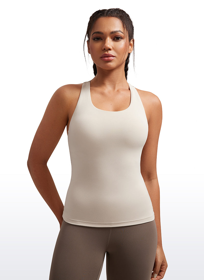 CRZ YOGA महिलाओं के लिए योगा टाइट फिट टॉप Butterluxe बिल्ट-इन ब्रा टैंक मोजावे टैन