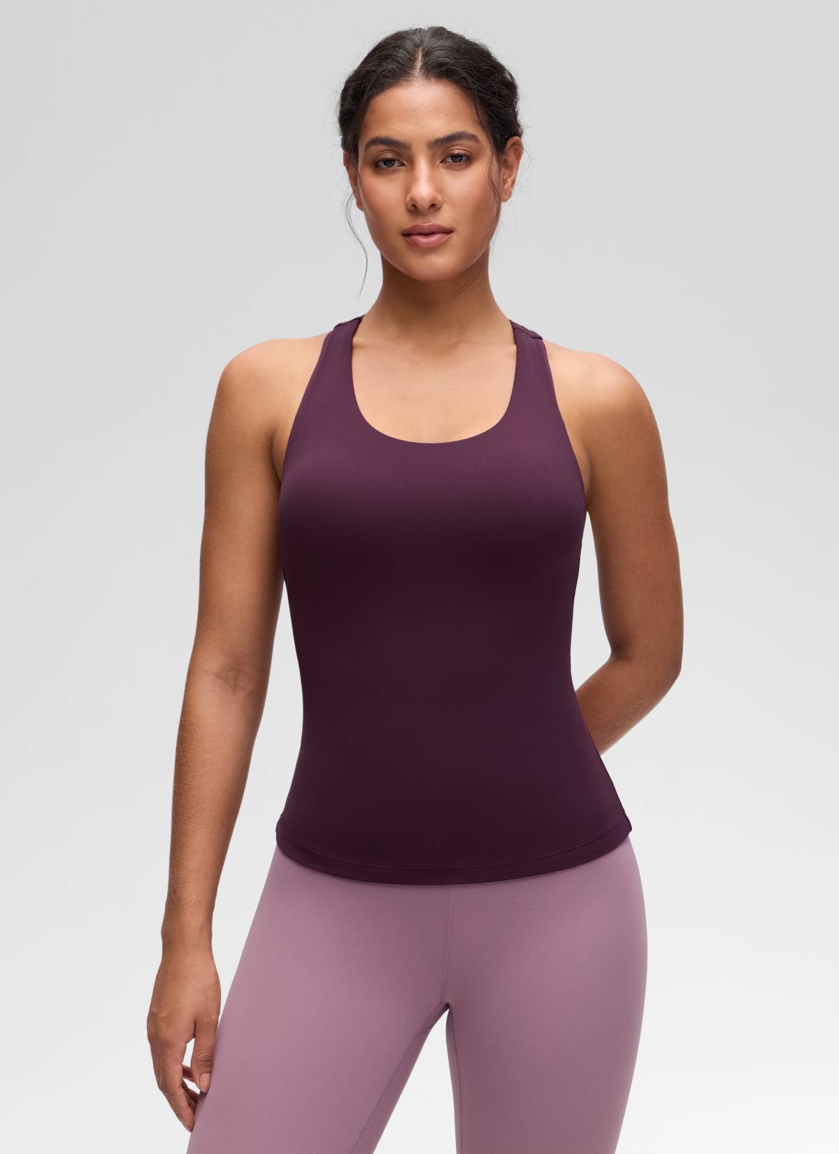 CRZ YOGA महिलाओं के लिए योगा टाइट फिट टॉप Butterluxe बिल्ट-इन ब्रा टैंक टॉप, गहरा बैंगनी रंग